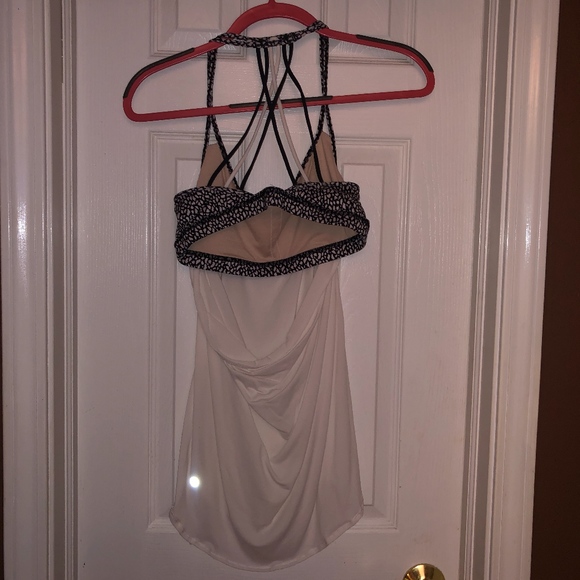 lululemon White Tank Top with Black/White Bra sz6 - Picture 2 of 4